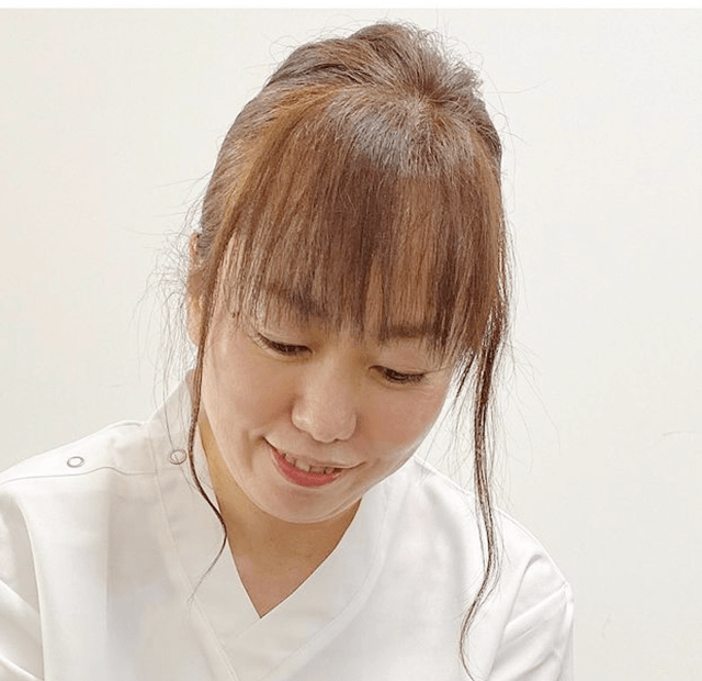 東京巻き爪補正スクール|巻き爪・変形爪・陥入爪の補正施術が学べる!クロミネイルズ